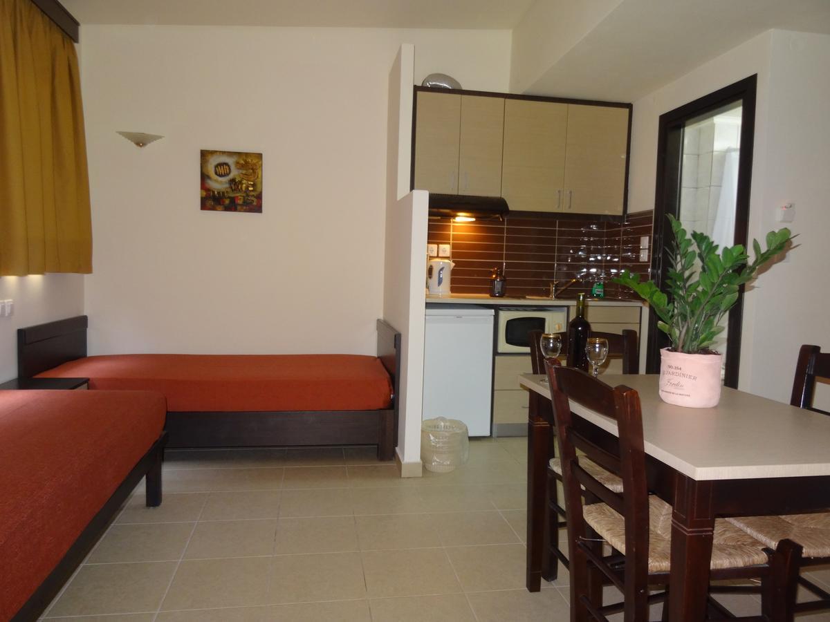 Lito Apartments Paleochora Экстерьер фото