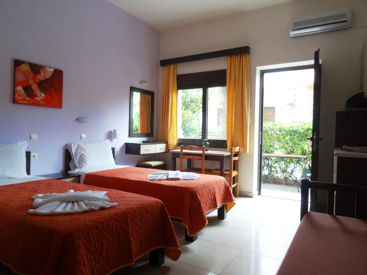 Lito Apartments Paleochora Экстерьер фото